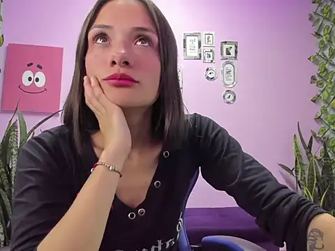 Tammy Thompson  online show from 11/10/25, 01:49