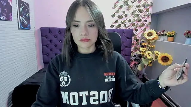 Tammy Thompson  online show from 02/07/26, 01:08