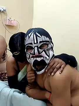 Hot modal online show from 12/01/25, 04:02