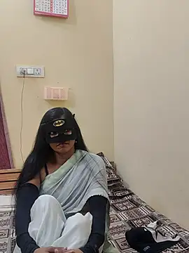 Hot modal online show from 11/27/25, 04:51