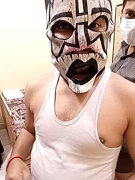 Hot modal online show from 11/23/25, 04:50