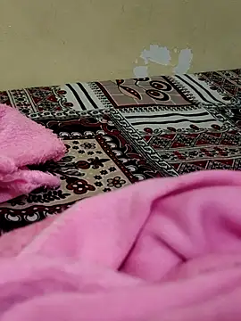 Hot modal online show from 11/30/25, 08:04