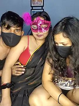 Snapshot of Hot_modal chatting on 02/06/26, 06:48 Hot modal online show from 02/06/26, 06:48