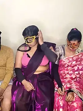 Snapshot of Hot_modal chatting on 12/22/25, 04:51 Hot modal online show from 12/22/25, 04:51