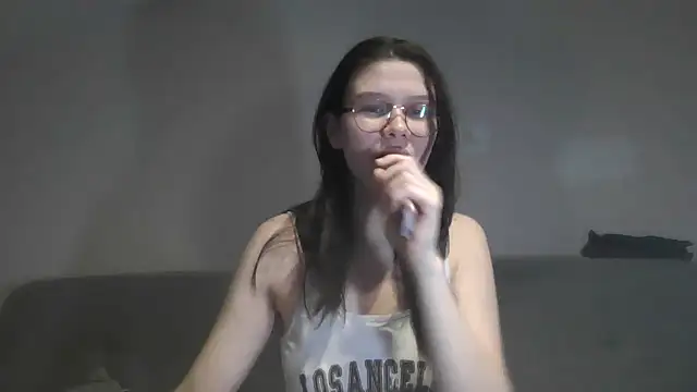 LaVostraDorothy online show from 12/14/25, 08:47