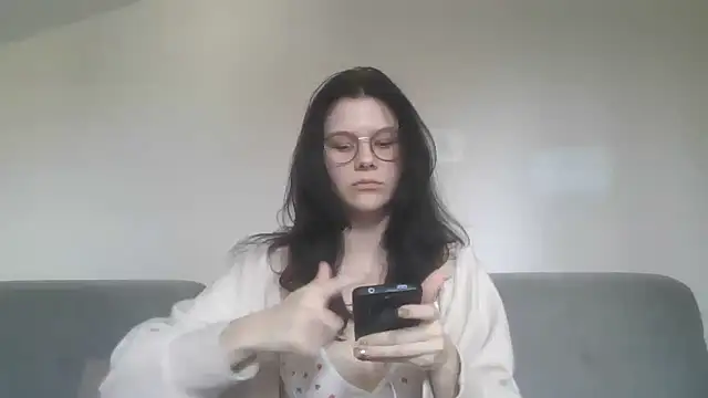 LaVostraDorothy online show from 11/13/25, 10:19