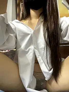 Leyleisanmay online show from 11/05/25, 02:53