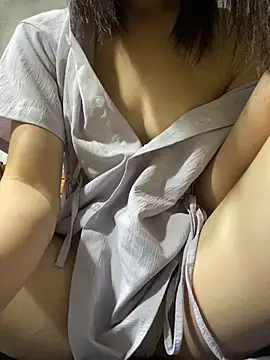 Leyleisanmay online show from 09/10/25, 03:44