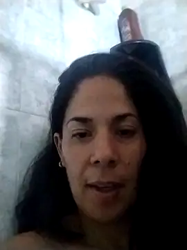 Snapshot of Violet_1235 chatting on 10/21/25, 07:13 Violet 1235 online show from 10/21/25, 07:13
