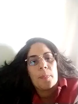 Snapshot of Violet_1235 chatting on 10/14/25, 03:56 Violet 1235 online show from 10/14/25, 03:56