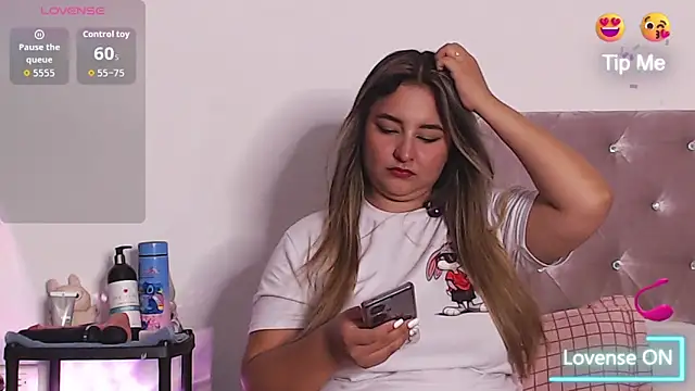 sara sofia10 online show from 09/17/25, 03:30