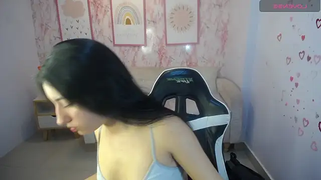 Snapshot of Kylie_ch1 chatting on 10/11/25, 03:40 Kylie ch1 online show from 10/11/25, 03:40