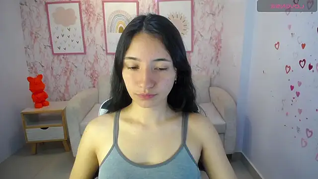 Snapshot of Kylie_ch1 chatting on 10/03/25, 10:39 Kylie ch1 online show from 10/03/25, 10:39