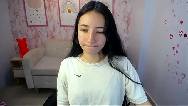 Kylie ch1 online show from 10/30/25, 10:46