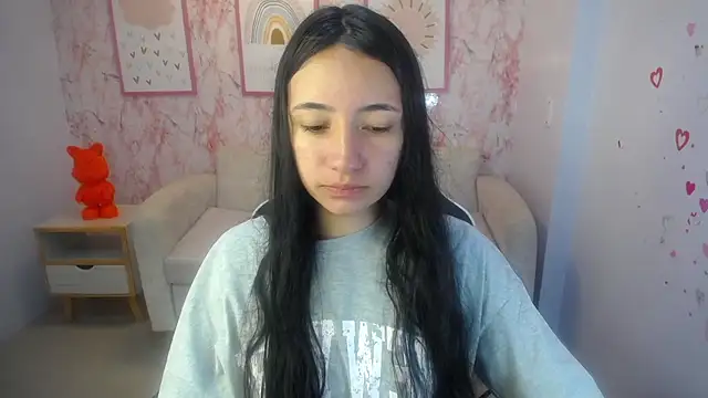 Snapshot of Kylie_ch1 chatting on 09/23/25, 10:44 Kylie ch1 online show from 09/23/25, 10:44