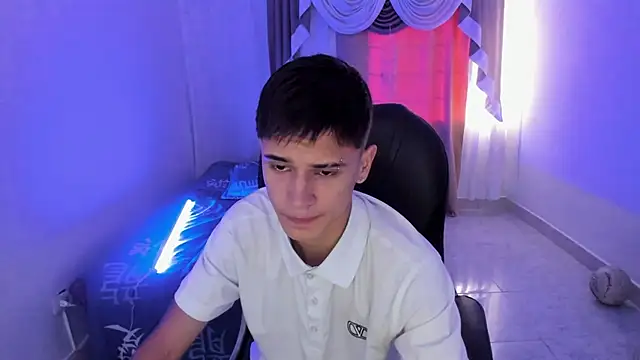 Aron Boyy online show from 11/15/25, 07:40