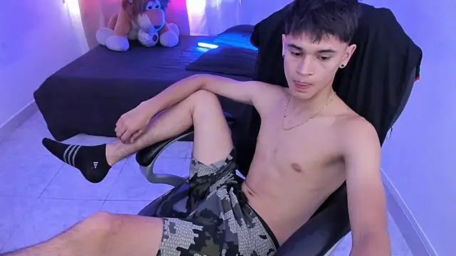 Aron Boyy online show from 03/10/26, 08:13