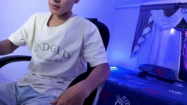 Aron Boyy online show from 10/03/25, 07:48