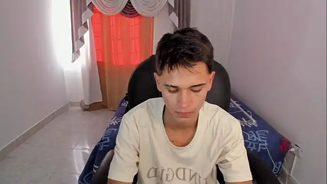 Aron Boyy online show from 11/21/25, 09:47