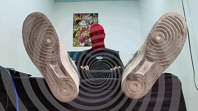 Warmteam777 online show from 11/17/25, 09:19