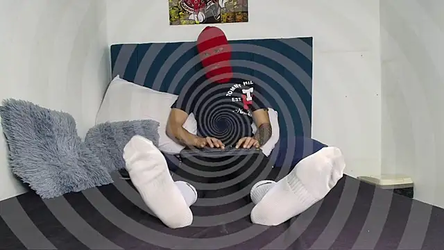 Warmteam777 online show from 11/16/25, 03:39