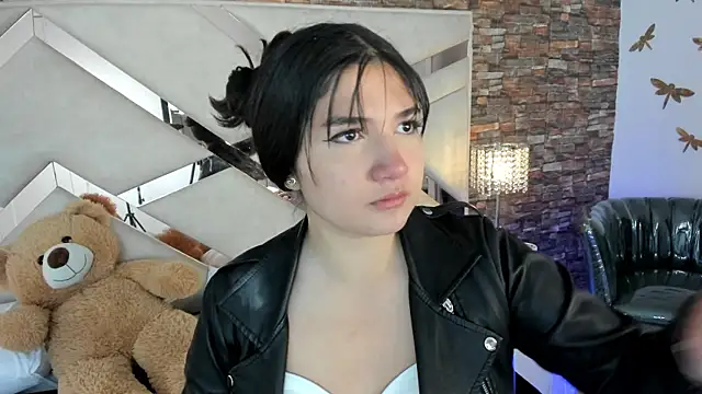 Snapshot of Valery_Brand chatting on 09/11/25, 11:43 Valery Brand online show from 09/11/25, 11:43