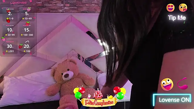 Snapshot of Valery_Brand chatting on 10/28/25, 11:09 Valery Brand online show from 10/28/25, 11:09