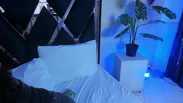 Valery Brand online show from 02/14/26, 01:22