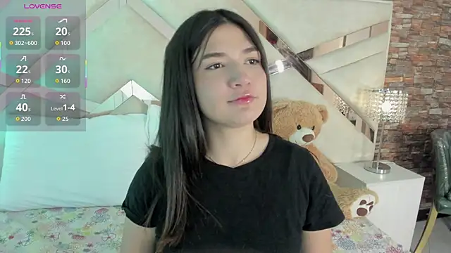 Snapshot of Valery_Brand chatting on 11/12/25, 11:58 Valery Brand online show from 11/12/25, 11:58