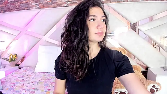 Snapshot of Valery_Brand chatting on 11/24/25, 12:49 Valery Brand online show from 11/24/25, 12:49