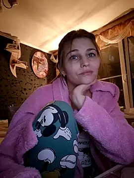 Kimberly Wolker online show from 10/15/25, 04:15