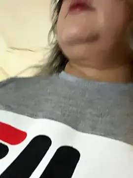 Snapshot of Lucy_Milf_474 chatting on 12/04/25, 11:53 Lucy Milf 474 online show from 12/04/25, 11:53