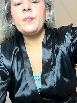 Snapshot of Lucy_Milf_474 chatting on 10/11/25, 11:55 Lucy Milf 474 online show from 10/11/25, 11:55