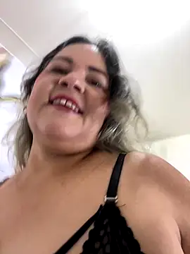 Snapshot of Lucy_Milf_474 chatting on 11/23/25, 10:58 Lucy Milf 474 online show from 11/23/25, 10:58