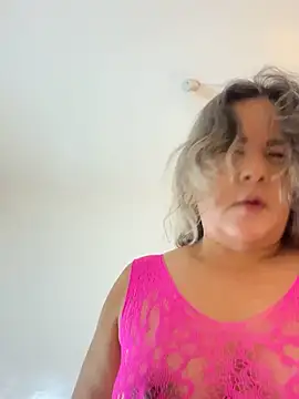 Snapshot of Lucy_Milf_474 chatting on 12/05/25, 12:04 Lucy Milf 474 online show from 12/05/25, 12:04