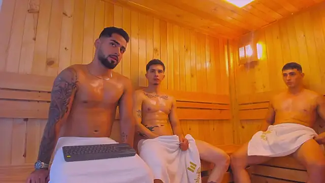 Snapshot of mike_friends chatting on 09/19/25, 01:09 mike friends online show from 09/19/25, 01:09