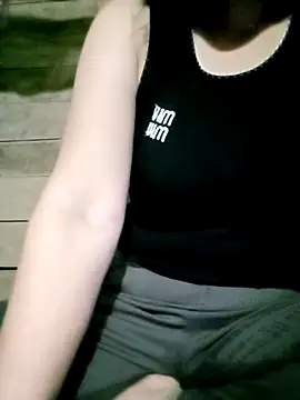 Surrilove online show from 12/04/25, 04:17