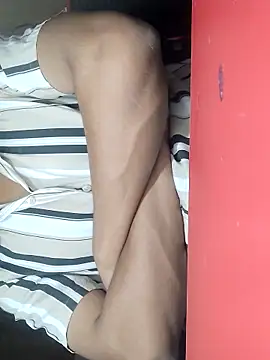 Snapshot of hot_genz chatting on 09/22/25, 04:07 hot genz online show from 09/22/25, 04:07