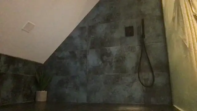 AmyStone   online show from 11/28/25, 10:10