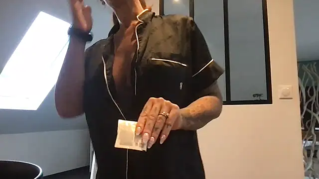 AmyStone   online show from 09/25/25, 07:25