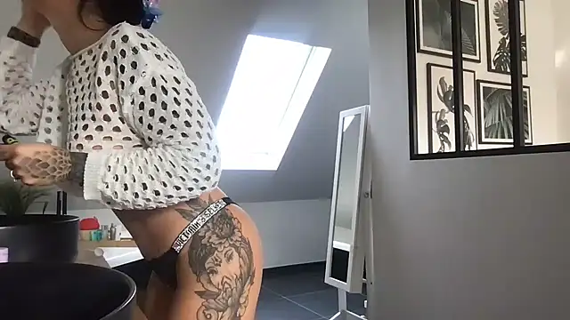 AmyStone   online show from 02/23/26, 10:16