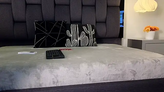 Calipso Parisi online show from 10/29/25, 12:59