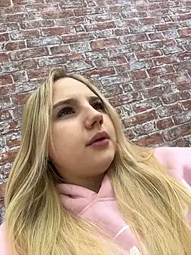 Sky Cutie online show from 01/17/26, 03:43