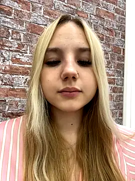 Sky Cutie online show from 09/09/25, 04:22