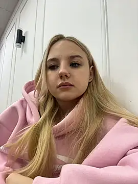 Sky Cutie online show from 01/19/26, 03:54