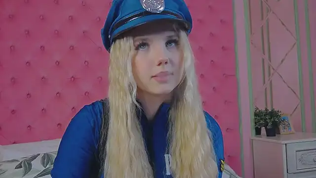 Sky Cutie online show from 10/14/25, 04:57