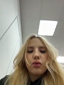 Sky Cutie online show from 02/03/26, 05:38