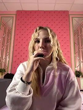 Sky Cutie online show from 12/03/25, 04:35