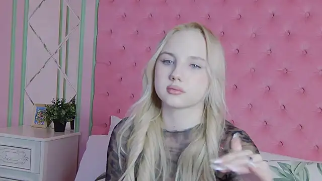 Sky Cutie online show from 04/02/26, 04:52