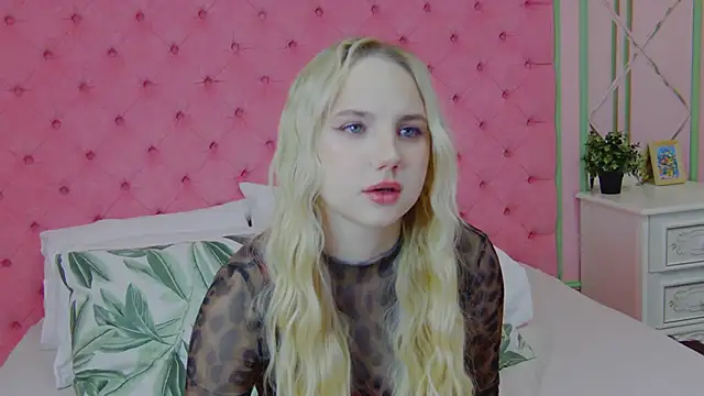 Sky Cutie online show from 02/22/26, 04:48